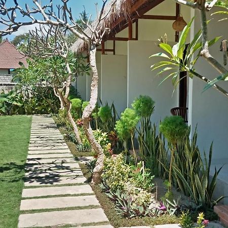 The Poetri Oka Batununggul Exterior foto