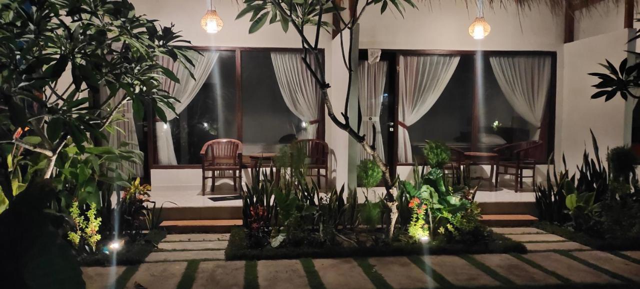 The Poetri Oka Batununggul Exterior foto